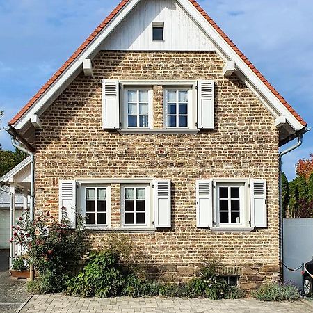 Friendly Home - "Gemuetliches Backsteinhaus" Koeln Bonn Phantasialand Bornheim  Bagian luar foto