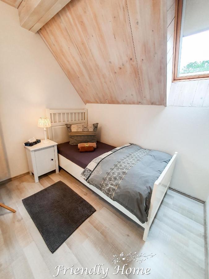 Friendly Home - "Gemuetliches Backsteinhaus" Koeln Bonn Phantasialand Bornheim  Bagian luar foto