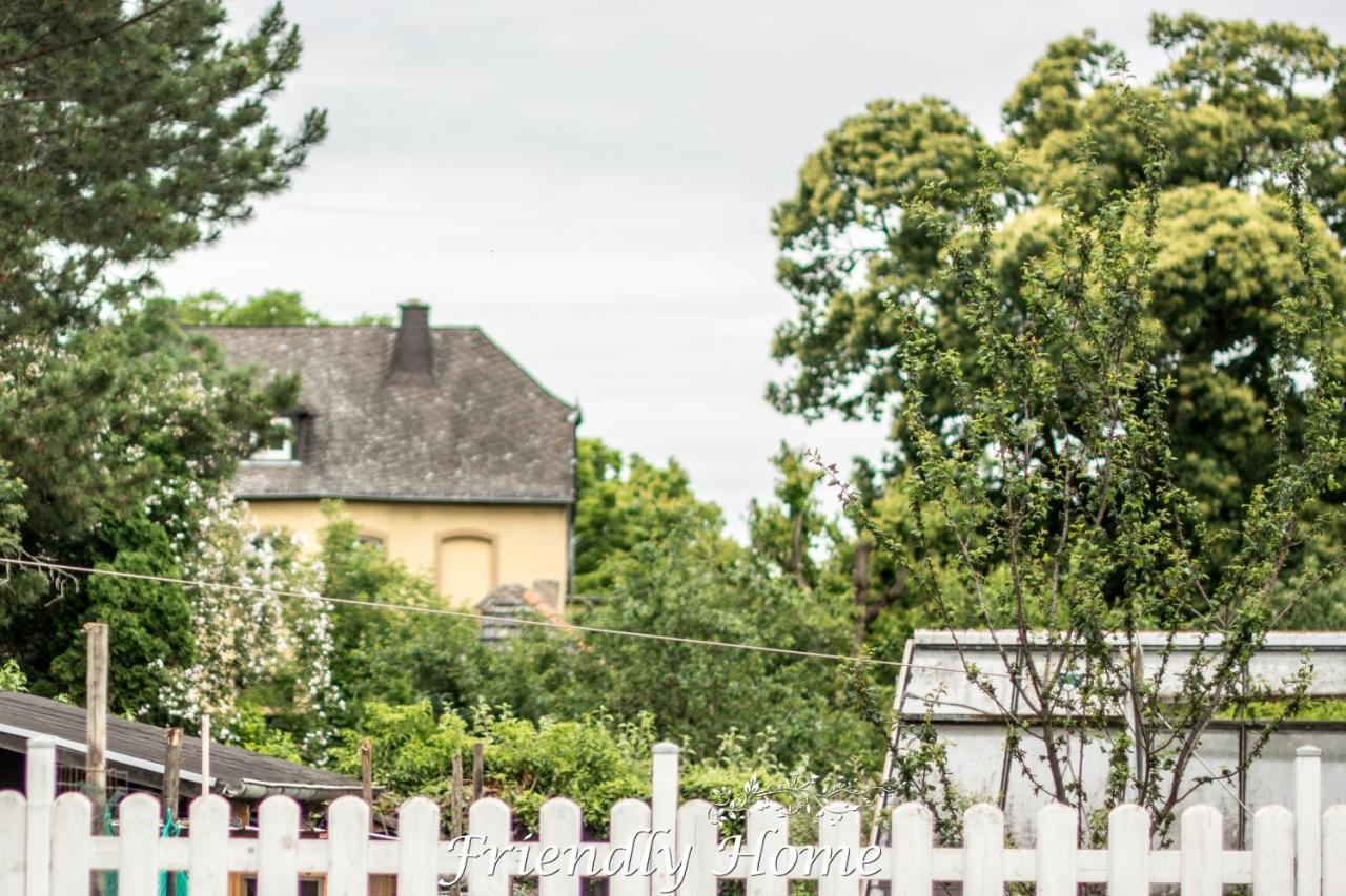 Friendly Home - "Gemuetliches Backsteinhaus" Koeln Bonn Phantasialand Bornheim  Bagian luar foto